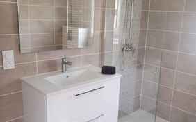 Badezimmerbeispiel 2-Zimmer Appartement Typ C